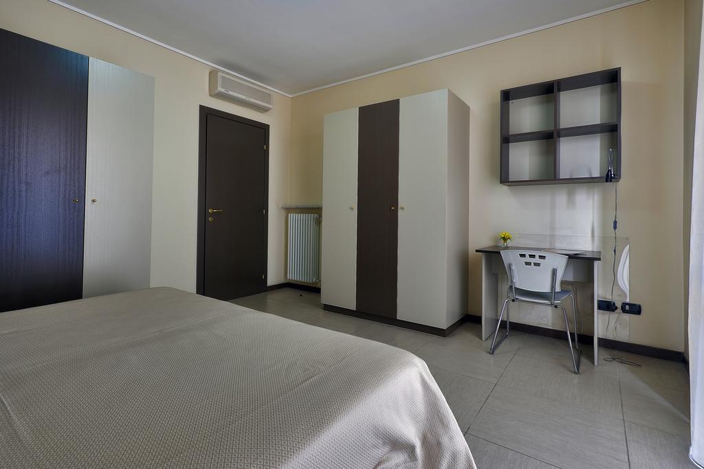 Residence La Sfera Pavía Habitación foto